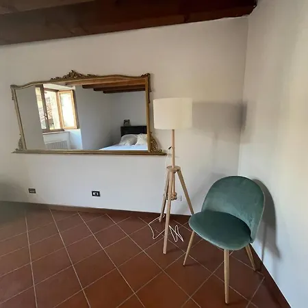 Black Mirror * Verona
